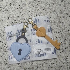 Portland leather Key to Your Heart Keychain (skyway blue)